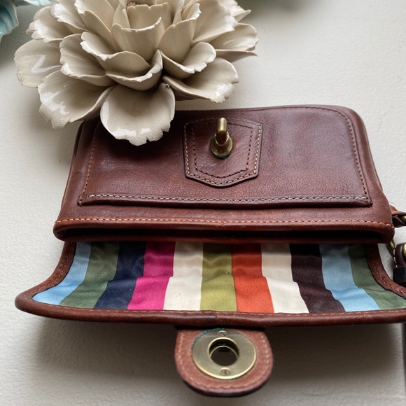 ❌SOLD❌ Coach brown leather wristlet / wallet - Picture 6 of 9